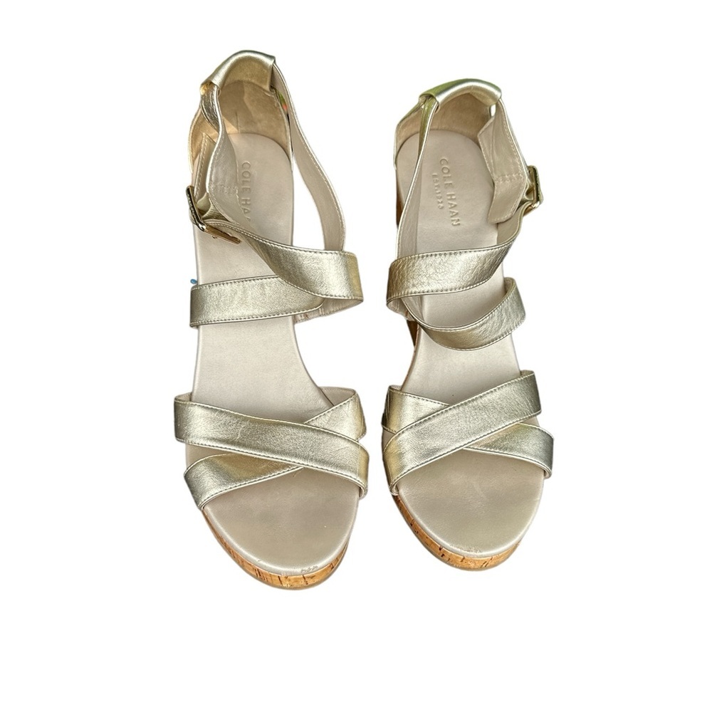 COLE HAAN METALLIC GOLDTONE WEDGE STRAPPY PLATFORM SHOES 9 - Picture 2 of 13